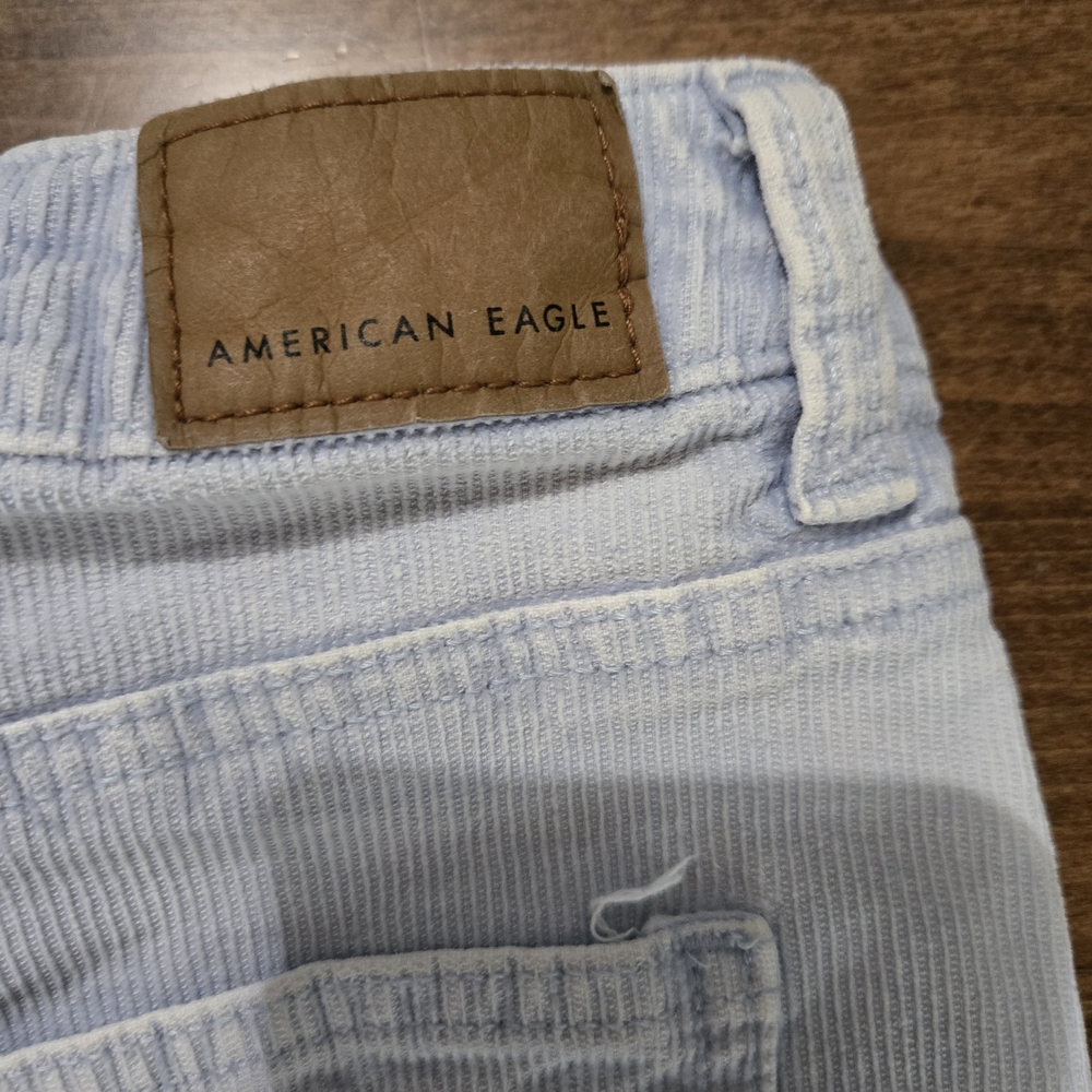 American Eagle Mom Short - Picture 6 of 6